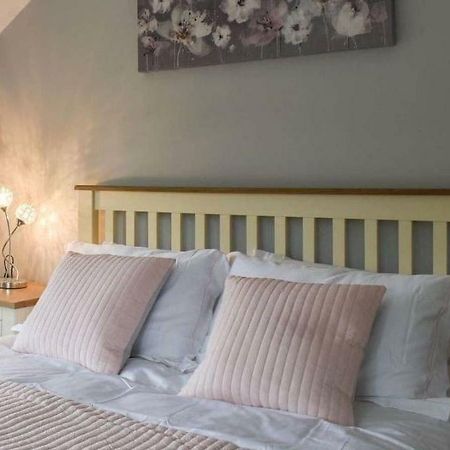 Hollyhock Cottage แอชฟอร์ด ภายนอก รูปภาพ