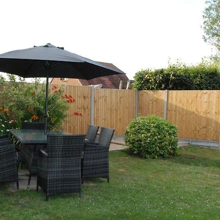 Hollyhock Cottage แอชฟอร์ด ภายนอก รูปภาพ