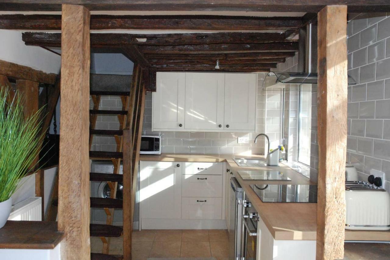 Hollyhock Cottage แอชฟอร์ด ภายนอก รูปภาพ